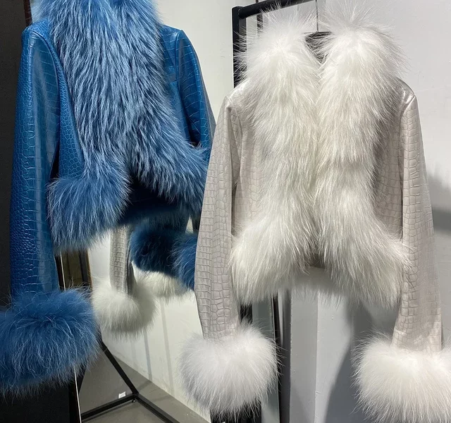 fur-leather-jackets:-how-to-wear-them-without-feeling-overdressed